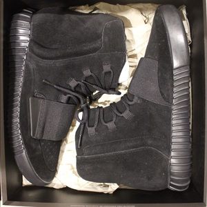 YEEZY BOOST 750 Black
